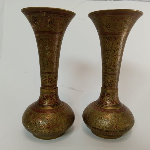 Vintage Pair Hand Painted Floral Leaf Etched India Brass Vases 9” Antique - Picture 2 of 10